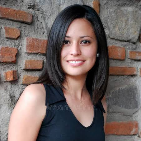 Camila Ramirez &nbsp;- Compradora de Facebook